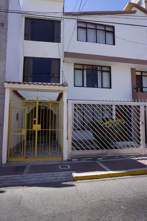 Residencial Mamamia Ξενοδοχείο Τάκνα Εξωτερικό φωτογραφία